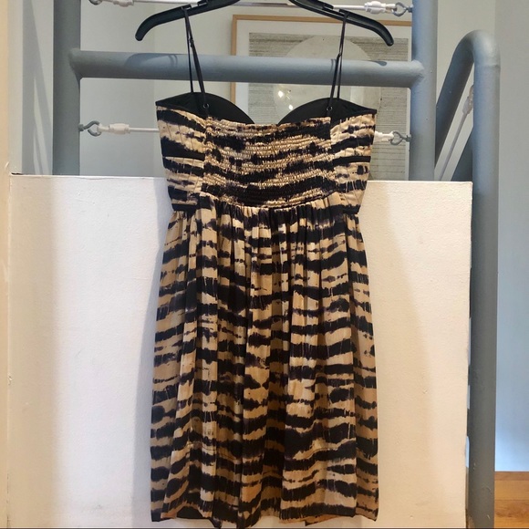 Gorgeous and chic mini black/tan tie dye dress - Picture 2 of 3
